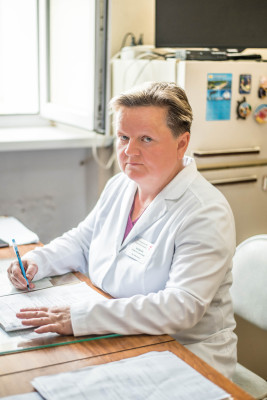 заведующая хирургическим отделением - врач-хирург Шевцова Анжела Алексеевна